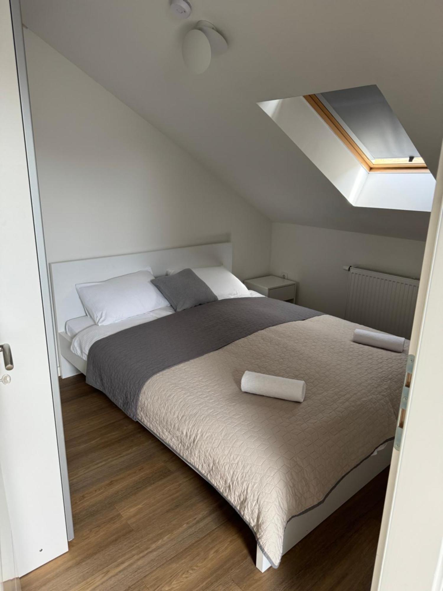 Xl Apartman Teslić Exteriör bild